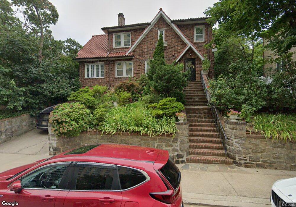 2641 Netherland Ave, Bronx, NY 10463 - photo 1