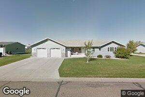 406 Divide St, Hazen, ND 58545