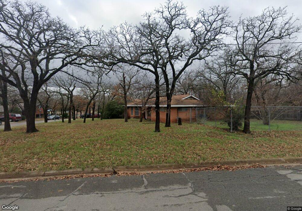 620 W Pleasantview Dr, Hurst, TX 76054 - photo 1