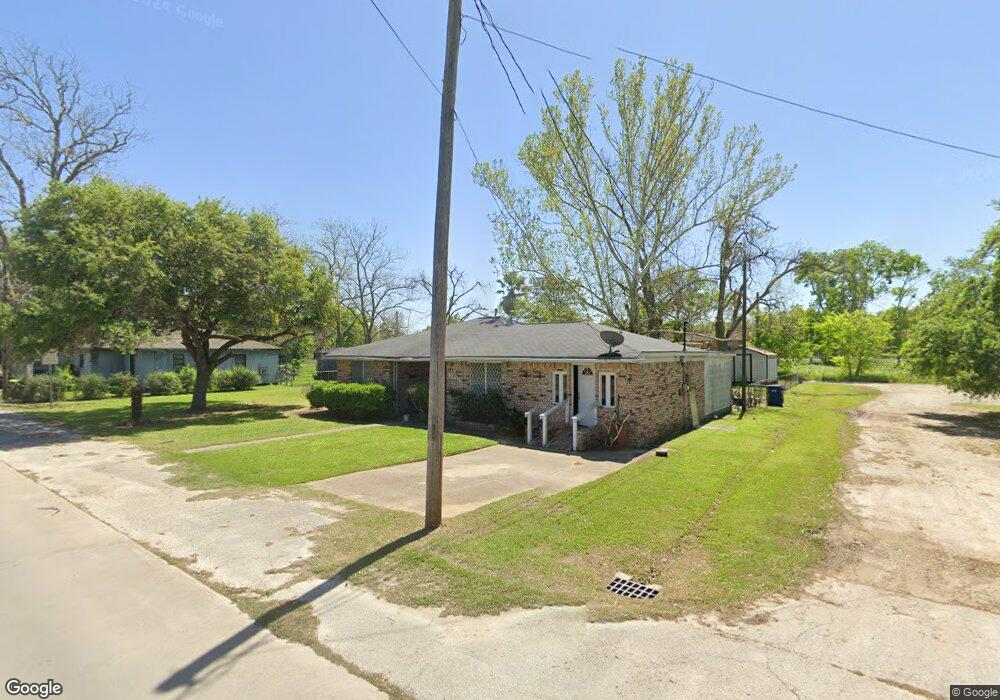 1106 2nd St, Bay City, TX 77414 - photo 1