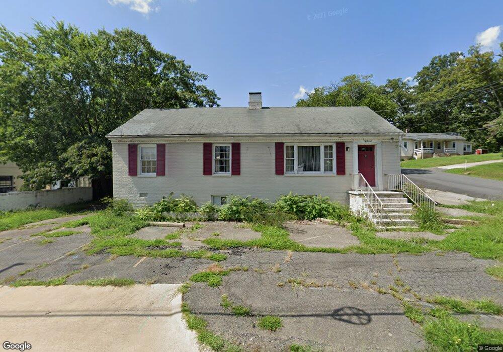 18700 Old Triangle Rd, Triangle, VA 22172 - photo 1