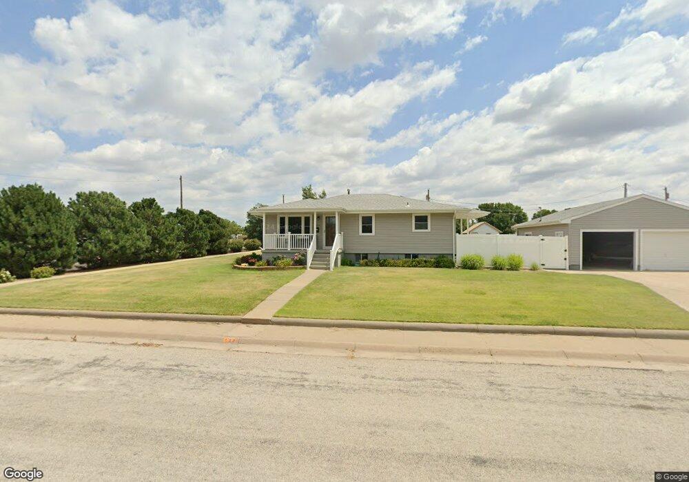 132 N 2nd St, Wakeeney, KS 67672 - photo 1