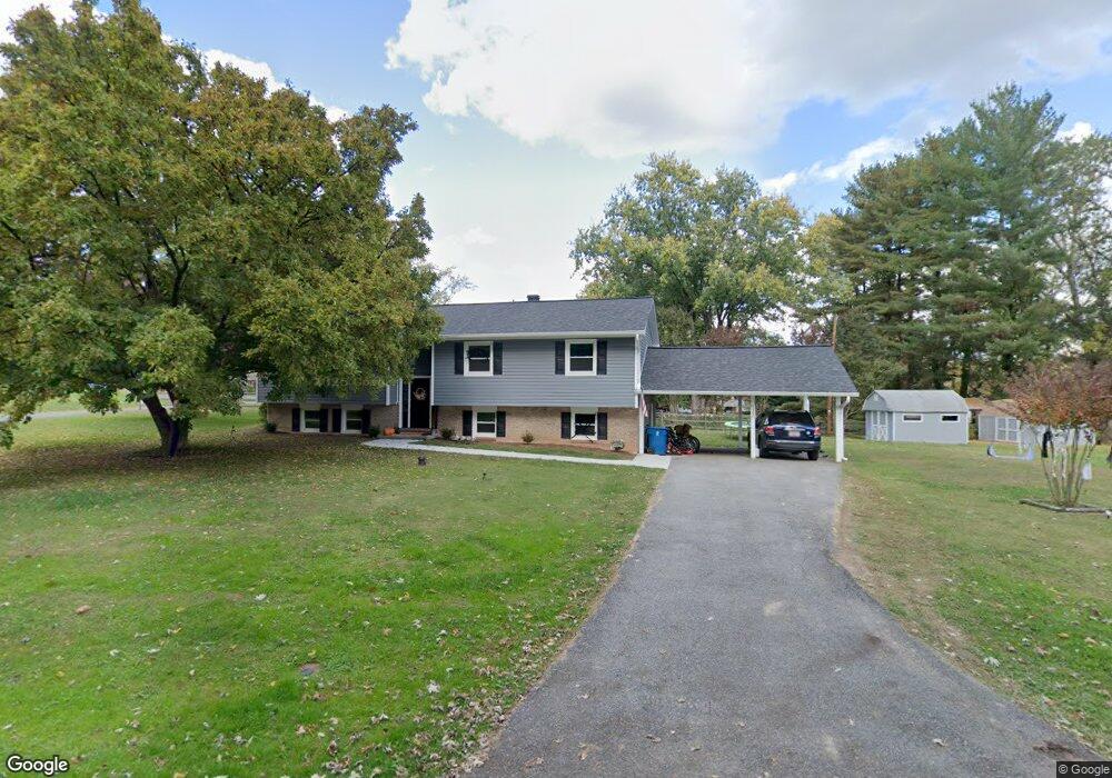 1300 Terrace Ct, Sykesville, MD 21784 - photo 1