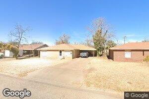 2906 W 11th St, Plainview, TX 79072