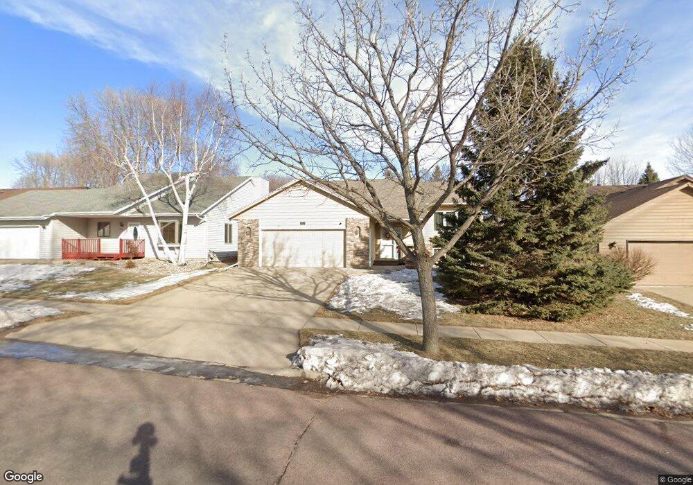 5020 E Fernwood Dr, Sioux Falls, SD 57110 - photo 1