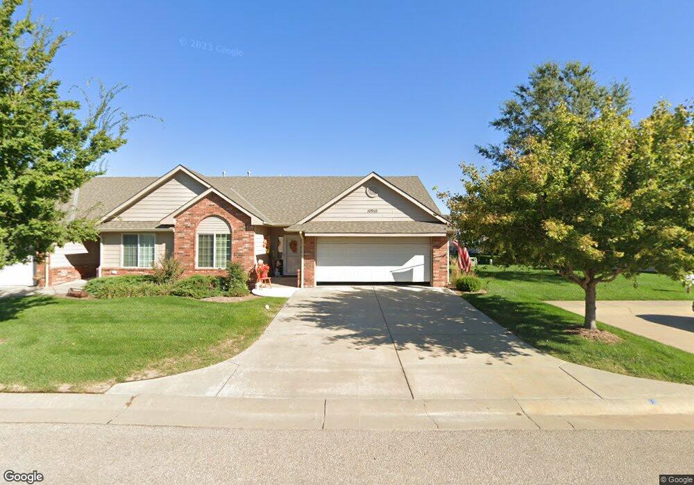 10910 W Jamesport Dr, Maize, KS 67101 - photo 1