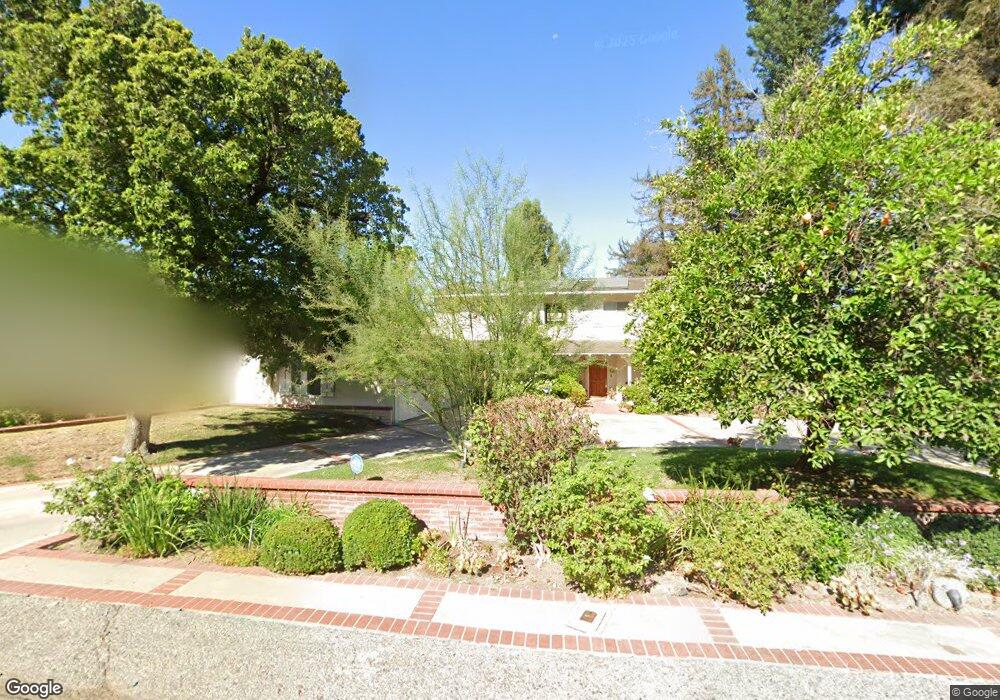 20520 Dumont St, Woodland Hills, CA 91364 - photo 1