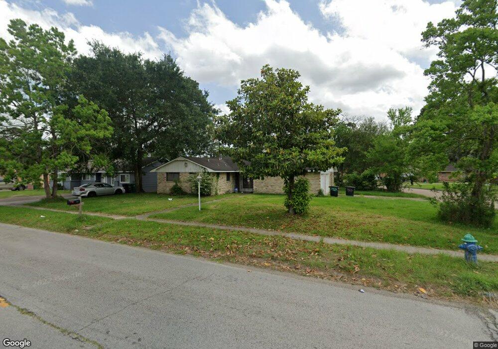 7426 Langley Rd, Houston, TX 77016 - photo 1