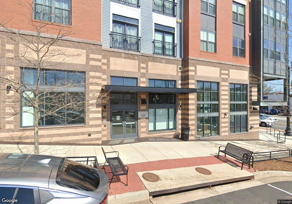 Trafalgar Flats unit 210, Arlington, VA 22204 - photo 1