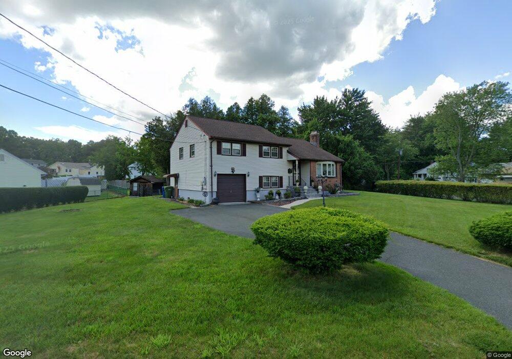 17 Hayes Dr, Windsor, CT 06095 - photo 1