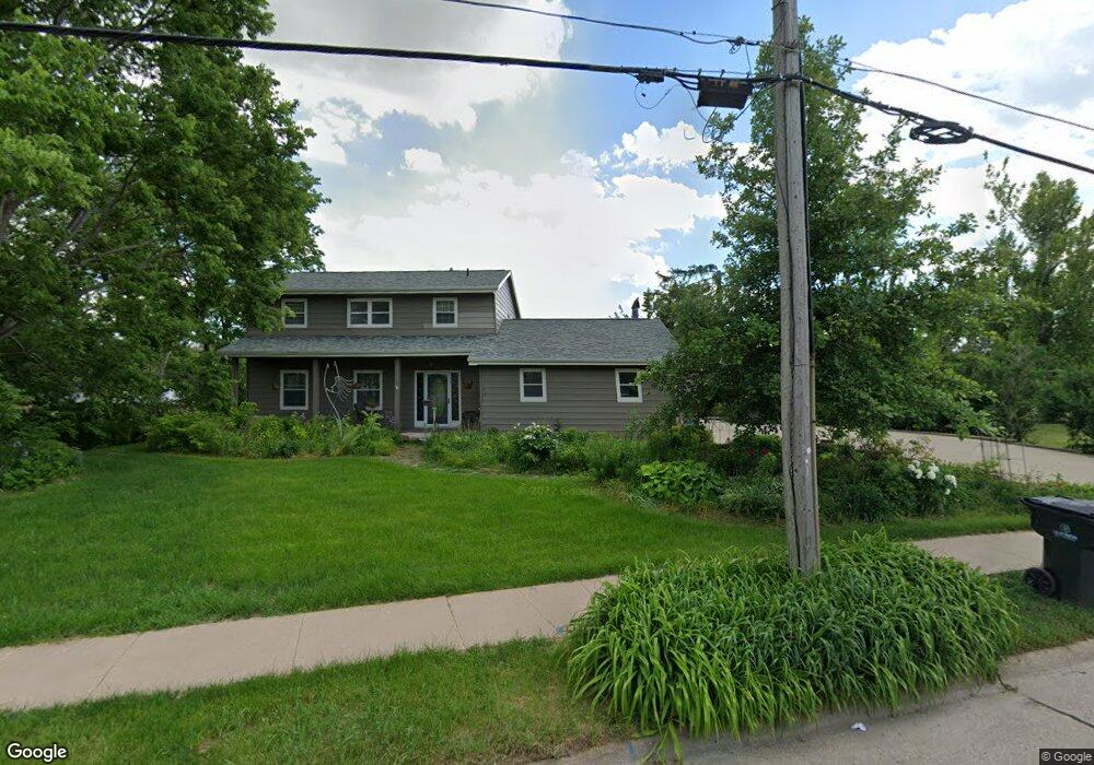 2601 1st Ave SW, Cedar Rapids, IA 52405 - photo 1