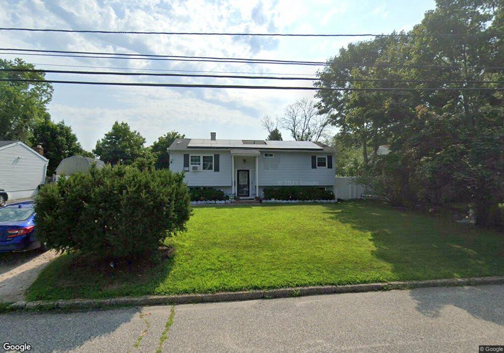 3111 Chestnut Ave, Medford, NY 11763 - photo 1