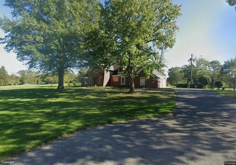 1505 Clubview Dr, Lima, OH 45805 - photo 1