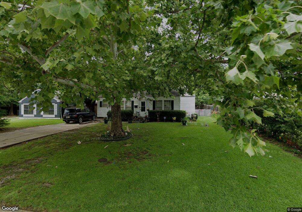 813 10th Ave NW, Ardmore, OK 73401 - photo 1