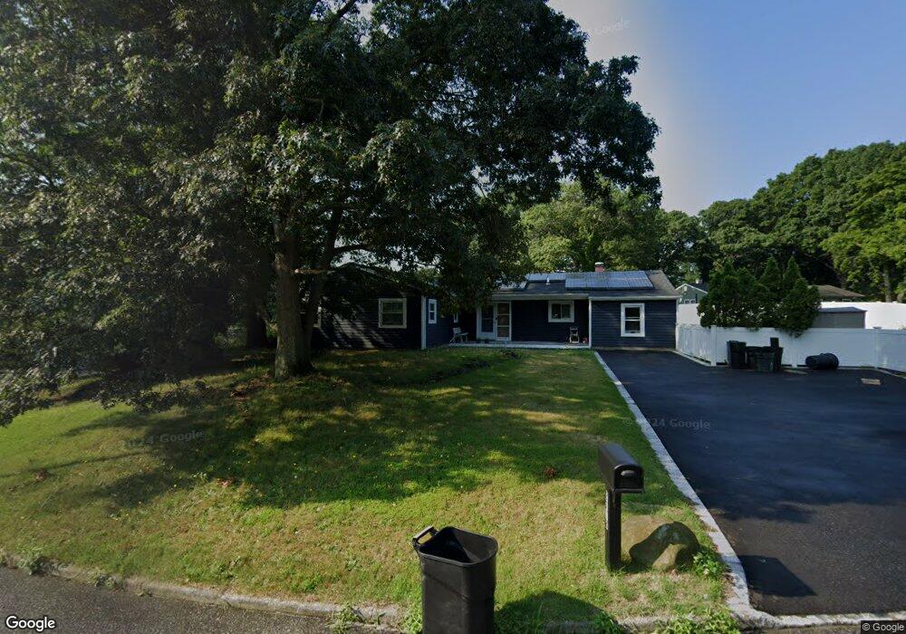 2718 John Roe Smith Ave, Medford, NY 11763 - photo 1