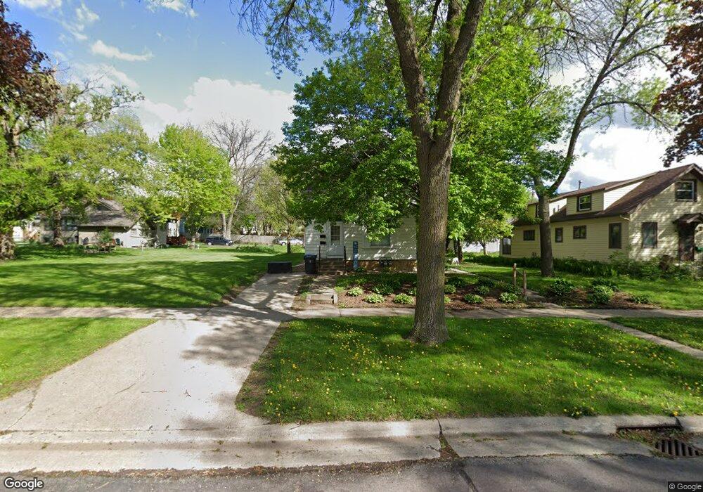 717 N Broad St, Mankato, MN 56001 - photo 1