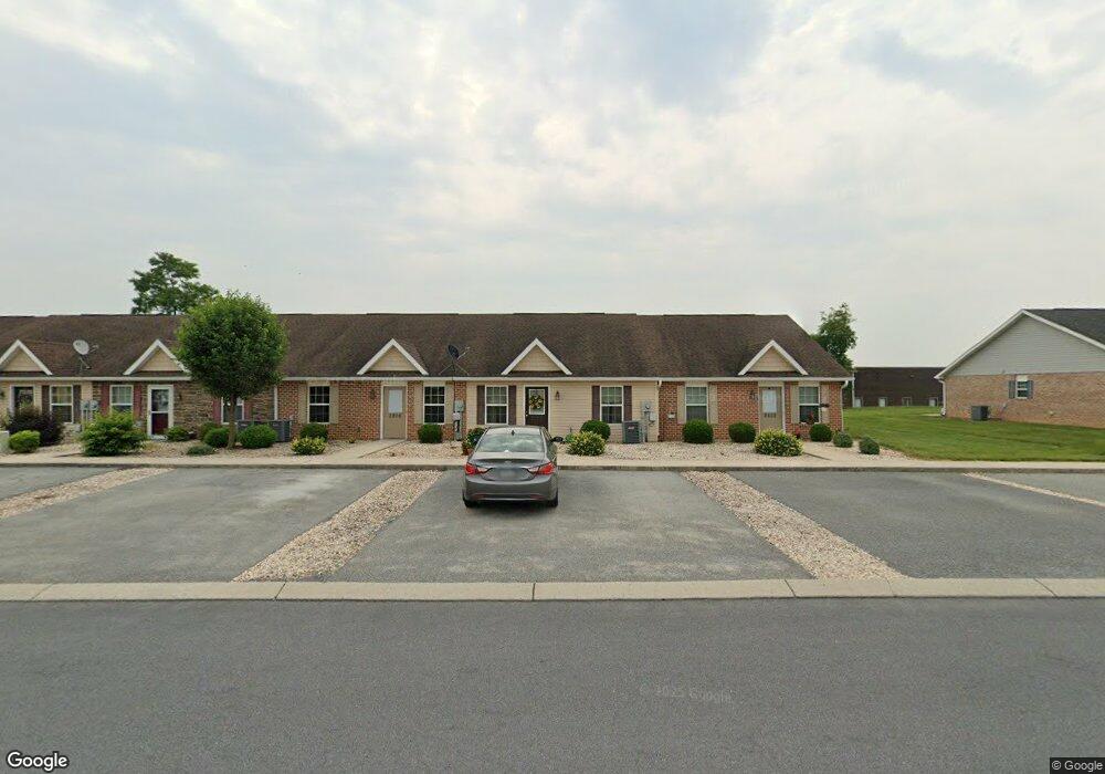 2804 Roosevelt Dr, Chambersburg, PA 17201 - photo 1