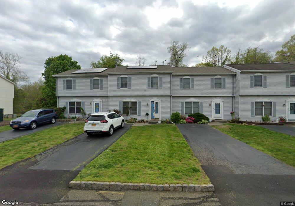 32 Komonchak Cir, West Haverstraw, NY 10993 - photo 1