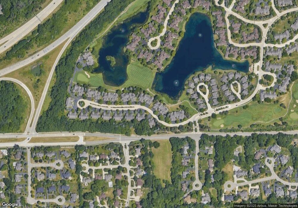 537 Newburne Pointe, Bloomfield Hills, MI 48304 - photo 1