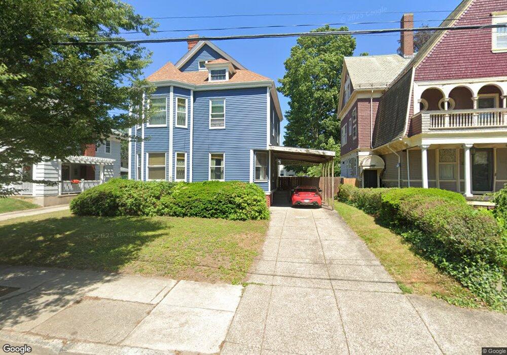 20 Walnut St, Pawtucket, RI 02860 - photo 1