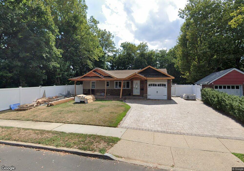 819 Palmetto Dr, Franklin Square, NY 11010 - photo 1