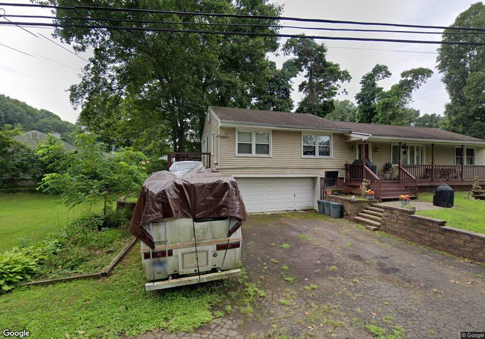 16 Kossuth St, East Haven, CT 06512 - photo 1