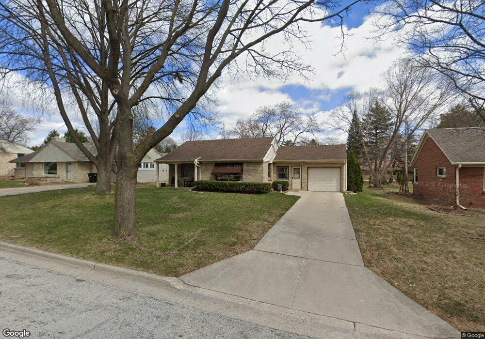 1240 N 118th St, Milwaukee, WI 53226 - photo 1