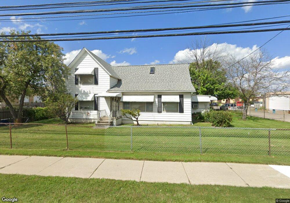 16509 Common Rd, Roseville, MI 48066 - photo 1