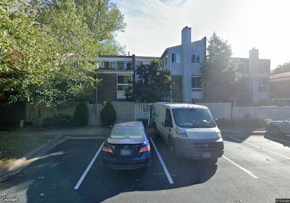 11410 Links Dr, Reston, VA 20190 - photo 1