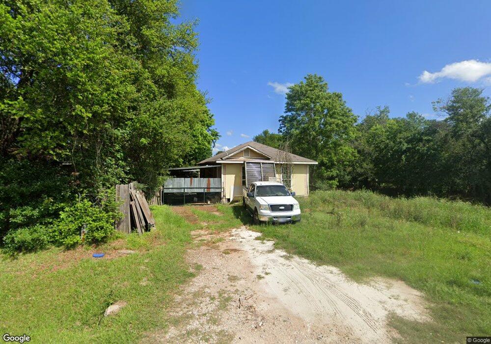 538 Foster St, Tomball, TX 77375 - photo 1