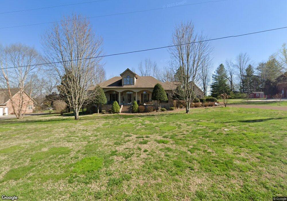 233 Highland Cir, Shelbyville, TN 37160 - photo 1
