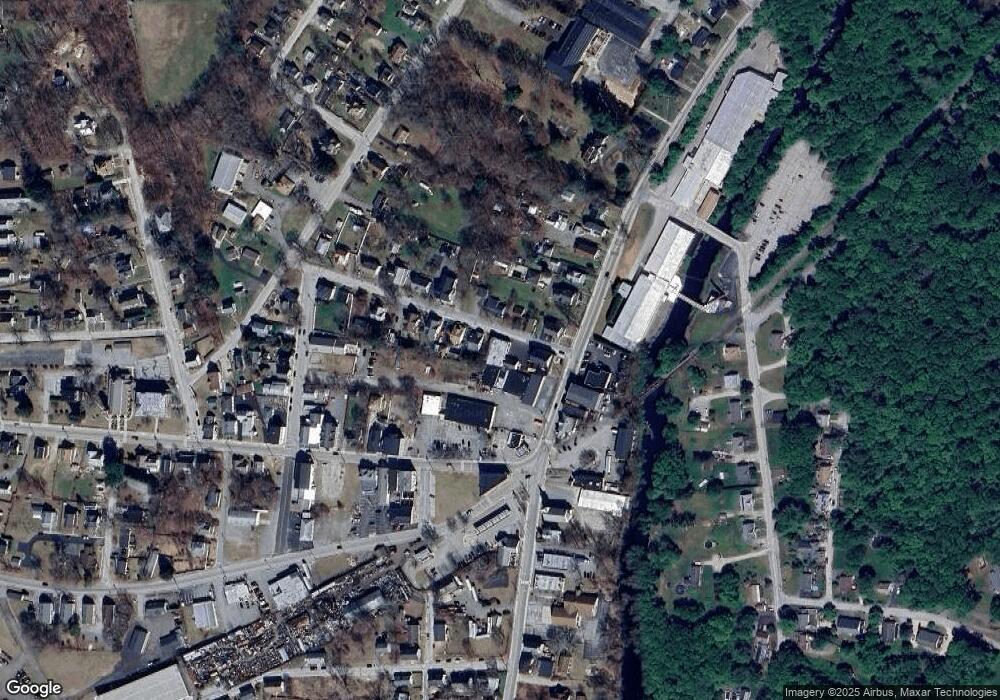 31 Linnell St unit 33, Moosup, CT 06354 - photo 1