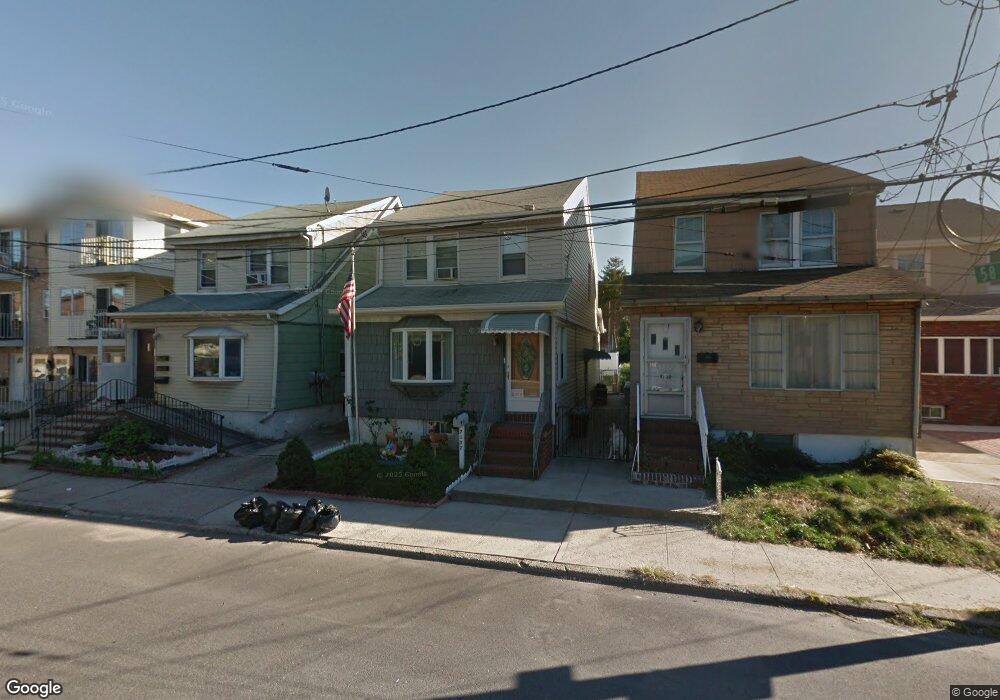 7132 58th Ave, Maspeth, NY 11378 - photo 1