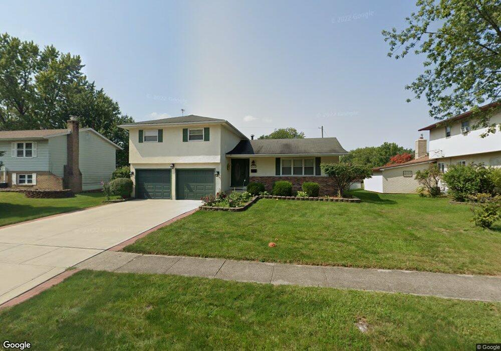 5539 Tamarack Blvd, Columbus, OH 43229 - photo 1