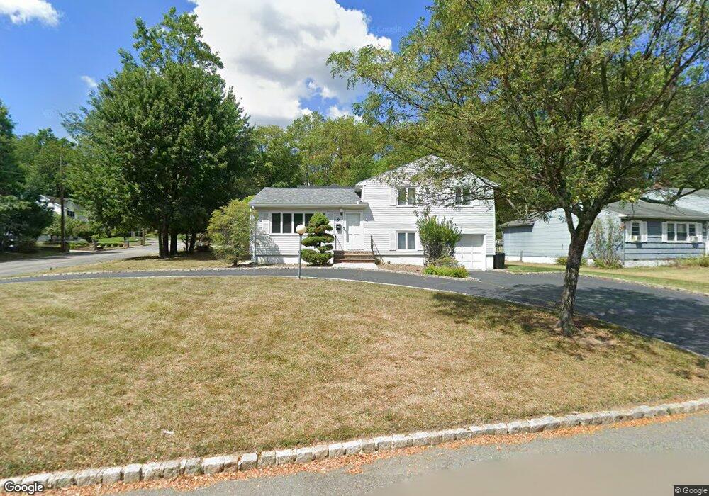 9 Bonnyview Dr, Livingston, NJ 07039 - photo 1