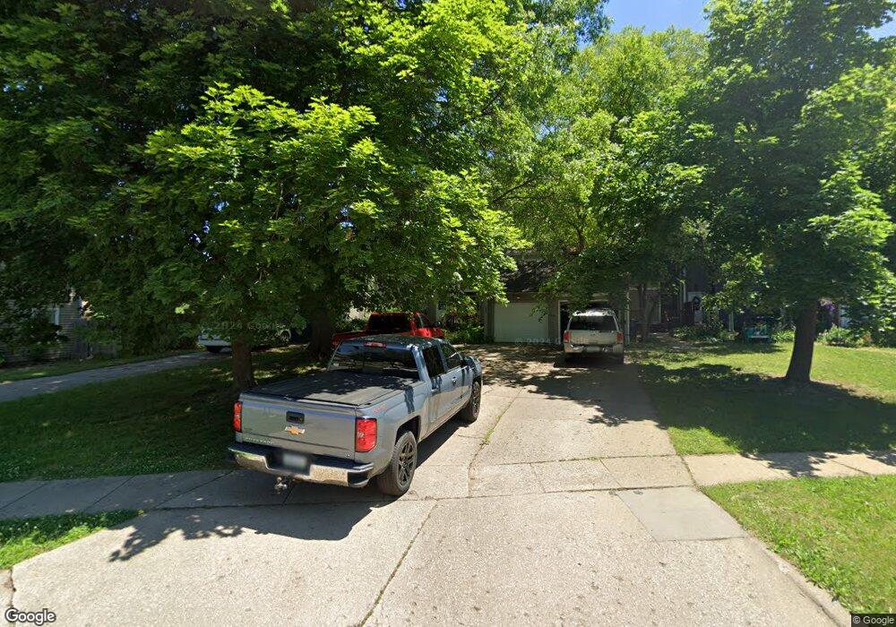 2831 SE 20th St, Des Moines, IA 50320 - photo 1