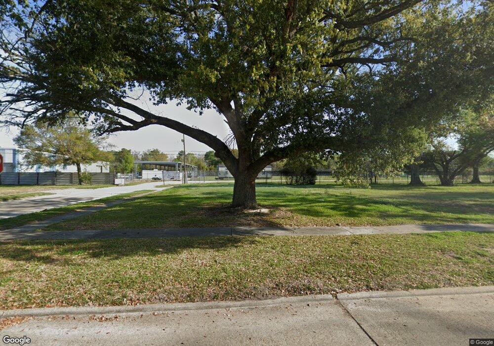 3201 N General Wainwright Dr, Lake Charles, LA 70615 - photo 1