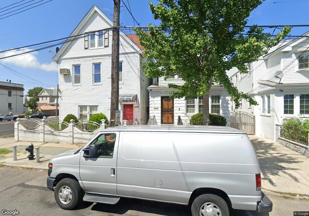 111-01 91st Ave, Richmond Hill, NY 11418 - photo 1