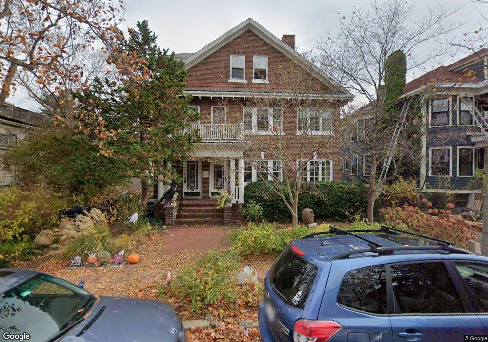 16 Maple Ave unit 1, Cambridge, MA 02139 - photo 1