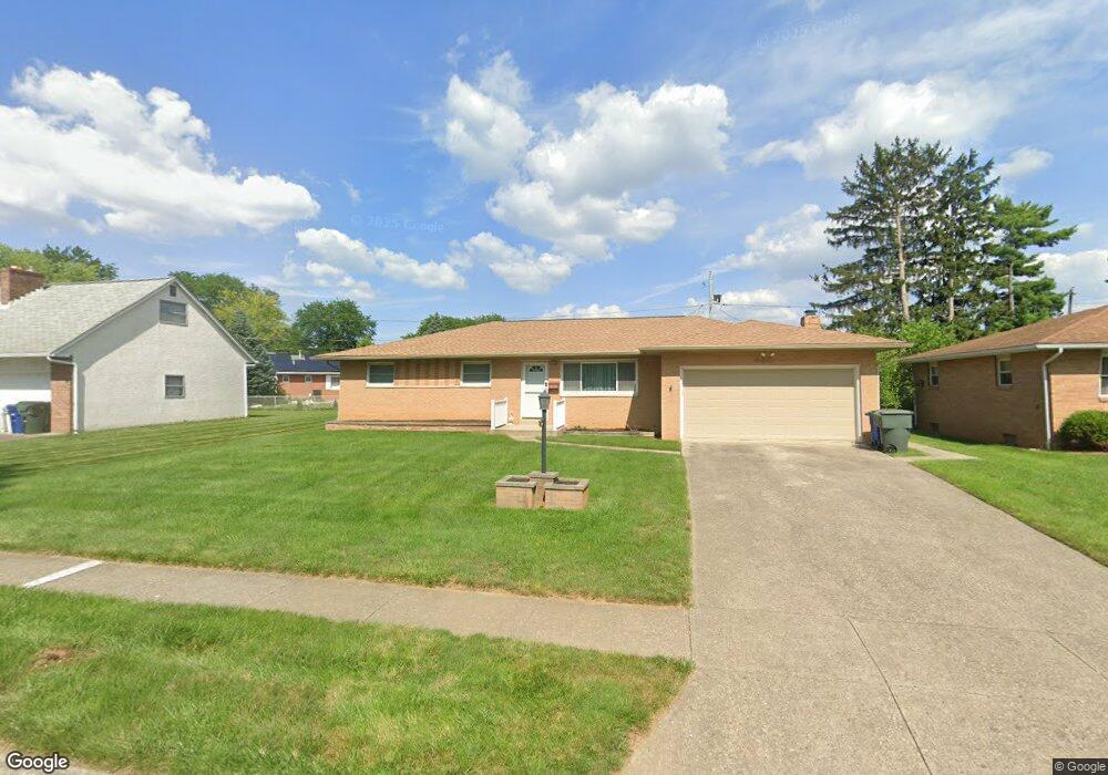 4808 Esterbrook Rd, Columbus, OH 43229 - photo 1