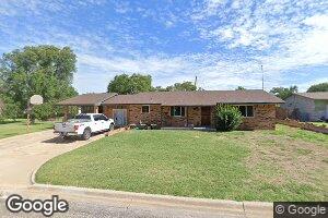 213 SE 3rd St, Mooreland, OK 73852