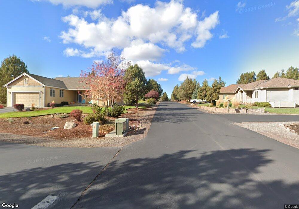 7877 Little Falls Ct, Redmond, OR 97756 - photo 1