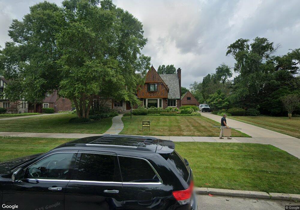 715 Berkshire Rd, Grosse Pointe Park, MI 48230 - photo 1