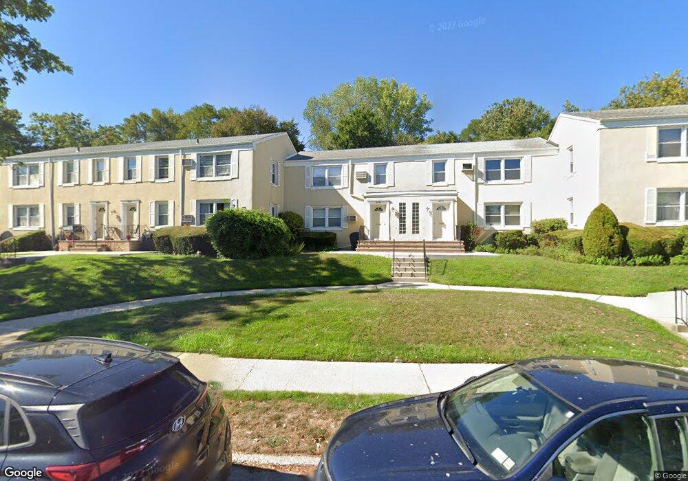 251-39 71st Rd unit 53B, Bellerose, NY 11426 - photo 1