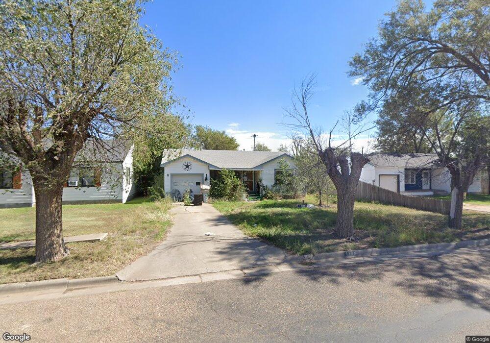 110 Spruce Ave, Dumas, TX 79029 - photo 1