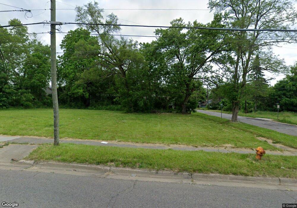 1621 N Franklin Ave, Flint, MI 48506 - photo 1