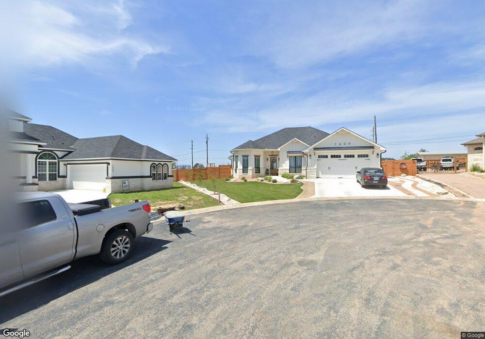 1609 Redwood Ct, Fredericksburg, TX 78624 - photo 1