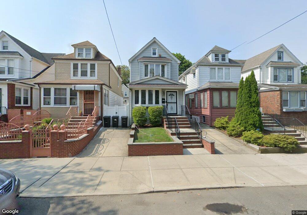 6816 Kessel St, Forest Hills, NY 11375 - photo 1