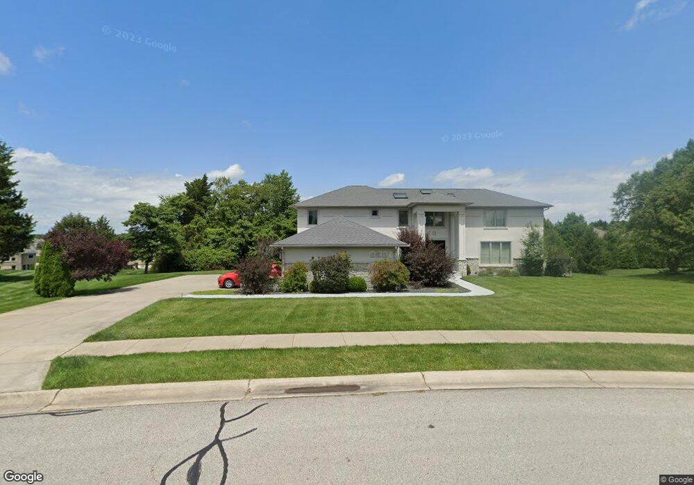 962 Westview Point Dr, Columbus, IN 47201 - photo 1
