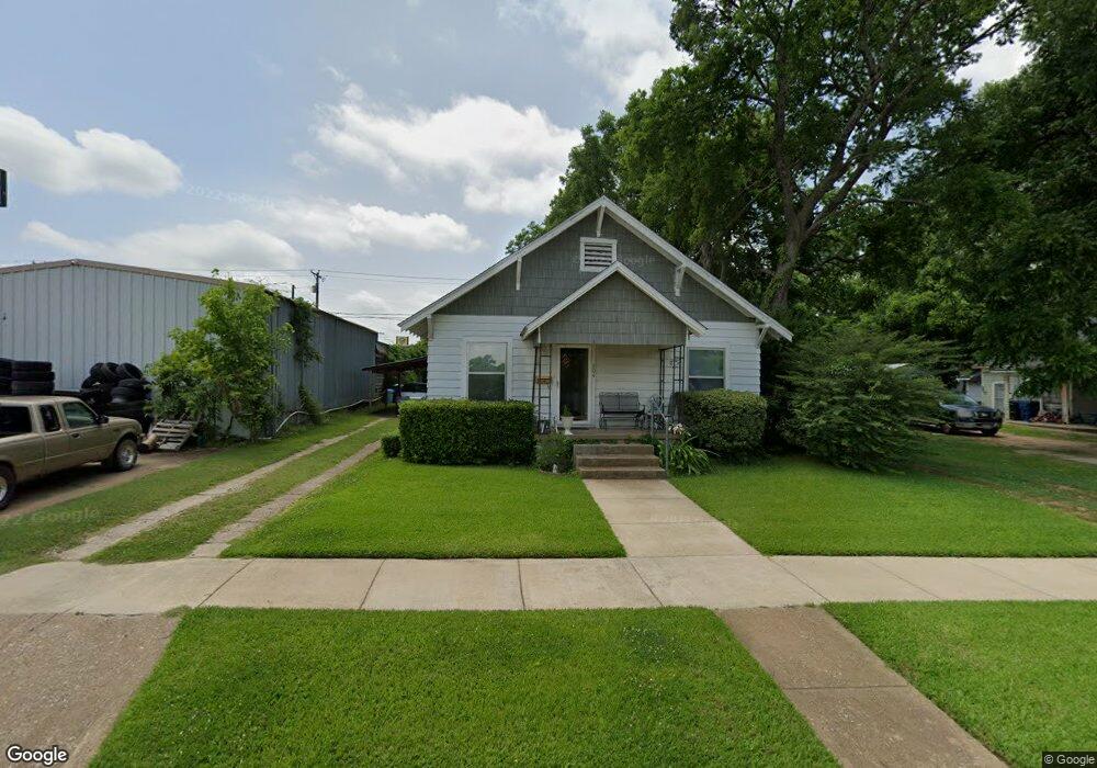 204 W Munson St, Denison, TX 75020 - photo 1